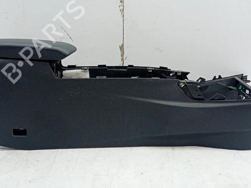 Used Armrest / Center console Armrest / Center console CITROËN C4 III (BA_, BB_, BC_) 1.5 BlueHDi 130 (BBYHZB) (131 hp) 33957569 33957569