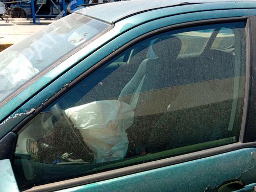 front-left-door-window-seat-leon-1m1-1999-2000-2001-2002-2003-2004-2005-2006-36567575 main image