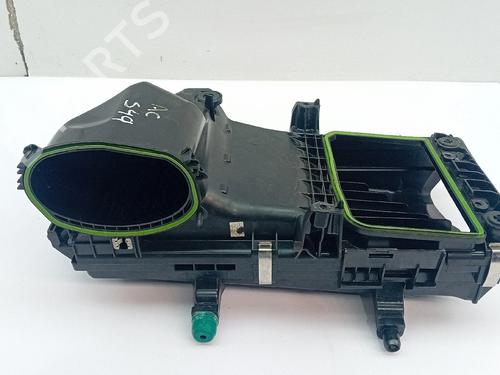 Used Air filter box Air filter box MERCEDES-BENZ E-CLASS (W214) E 220 d (214.004) (197 hp) 36410419 36410419