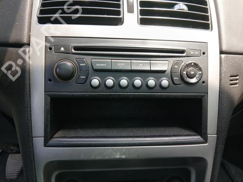 Used Radio Radio 36768648 36768648