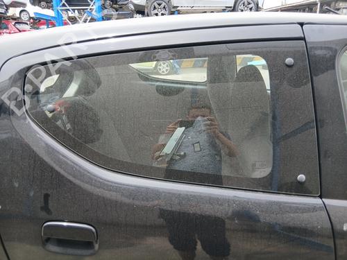 Used Rear right door window Rear right door window 36779660 36779660