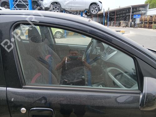 Dør rude højre foran Dør rude højre foran SUZUKI ALTO VII (GF, HA25_, HA35_) 1.0 (AMF310, GFC31S) (68 hp) 36779659 36779659