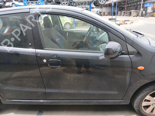 Used Right front door Right front door 36779656 36779656