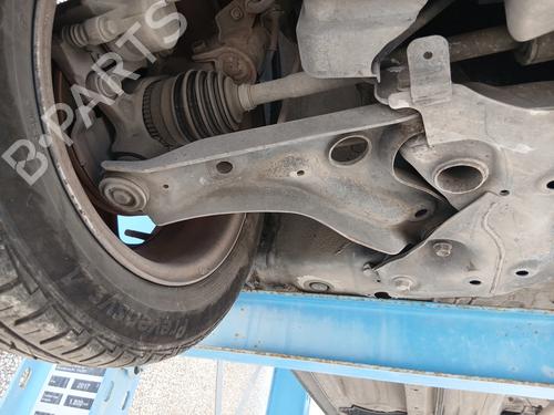 Used Right front suspension arm Right front suspension arm 36783481 36783481