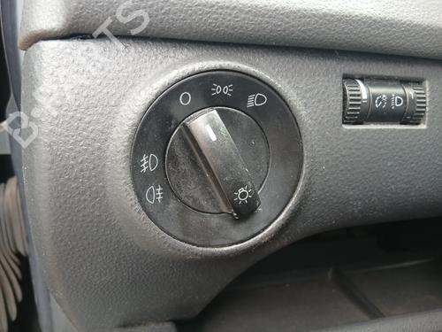 Hovedlysbryter Hovedlysbryter VW POLO IV (9N_, 9A_) 1.2 12V (64 hp) 36786716 36786716