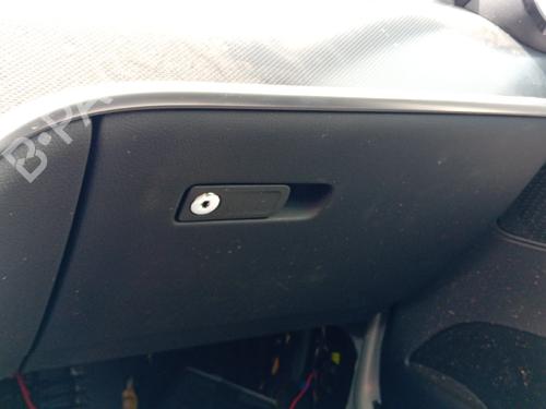 Used Glove box Glove box 36867288 36867288