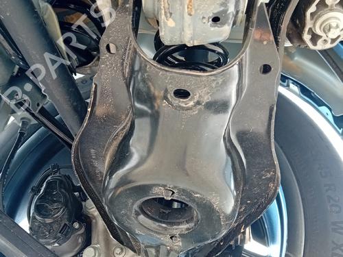 Used Right rear suspension arm Right rear suspension arm 36871063 36871063