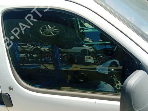 Used Front right door window Front right door window 36965733 36965733