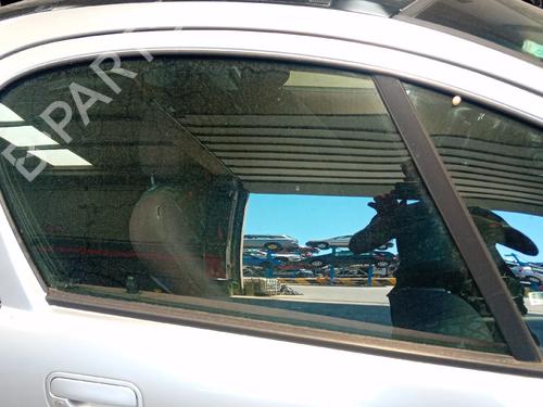 Used Front right door window Front right door window 36965756 36965756