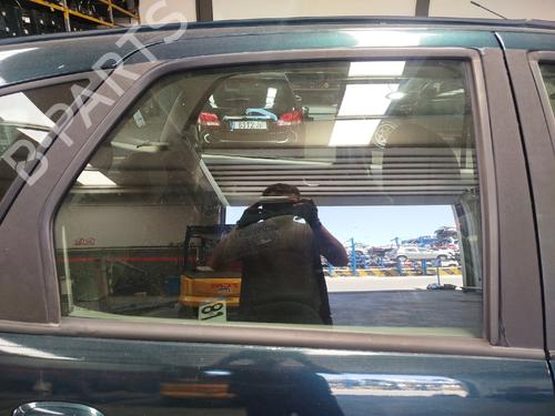 Used Rear right door window Rear right door window 36999017 36999017