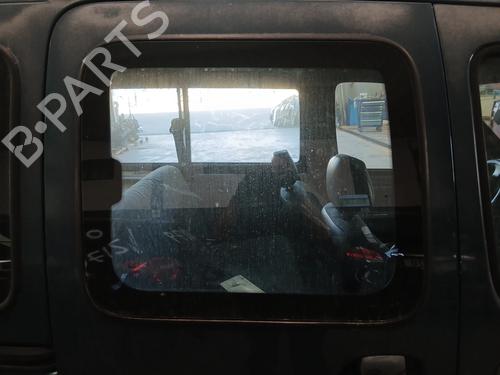 Used Rear right door window Rear right door window 37070557 37070557