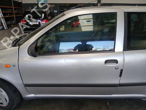 Used Left front door Left front door 37070572 37070572