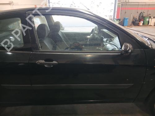 Used Right front door Right front door 37151763 37151763