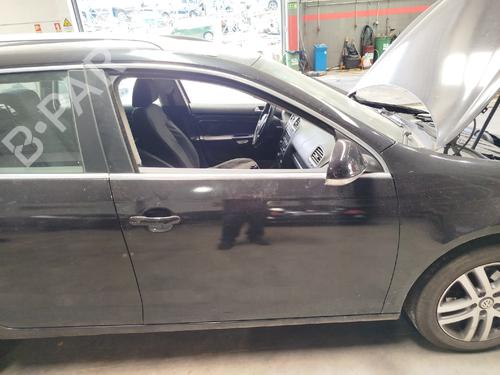 Used Right front door Right front door 37155421 37155421