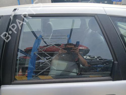 Used Rear left door window Rear left door window 37295345 37295345