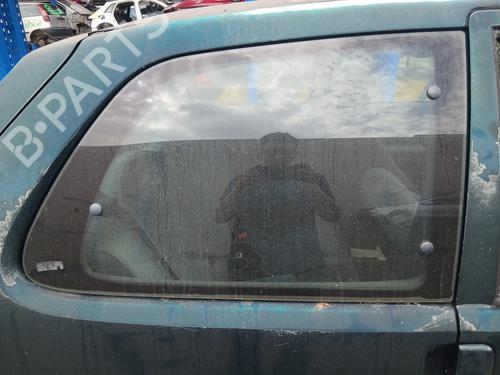 rear-right-quarter-glass-citroen-saxo-s0-s1-1996-1997-1998-1999-2000-2001-2002-2003-2004-37295400 main image