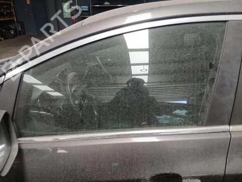 Used Front left door window Front left door window 37426266 37426266