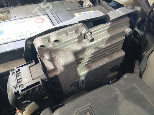 engine-control-unit-ecu-peugeot-208-i-ca_-cc_-2012-2013-2014-2015-2016-2017-2018-2019-2020-2021-37438328 main image