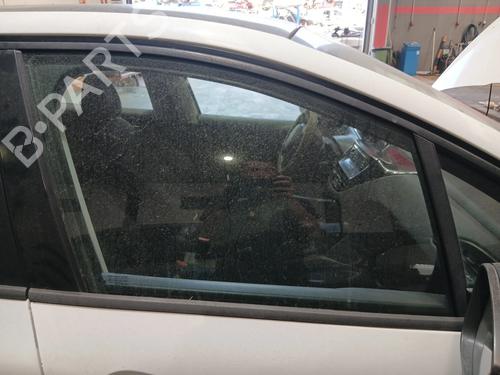 front-right-door-window-peugeot-208-i-ca_-cc_-2012-2013-2014-2015-2016-2017-2018-2019-2020-2021-37438393 main image