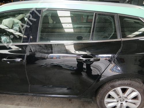 left-rear-door-renault-megane-iv-grandtour-k9amn_-2016-37443976 main image