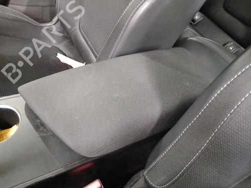 Armlæn Armlæn RENAULT MEGANE IV Grandtour (K9A/M/N_) 1.5 Blue dCi 115 (K9A6) (116 hp) 37445514 37445514