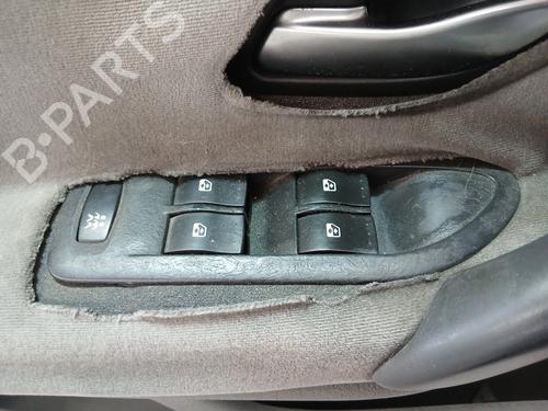 Used Left front window switch Left front window switch 37448344 37448344