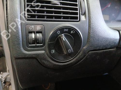 Interruttore luci Interruttore luci VW GOLF IV (1J1) 1.4 16V (75 hp) 37462657 37462657
