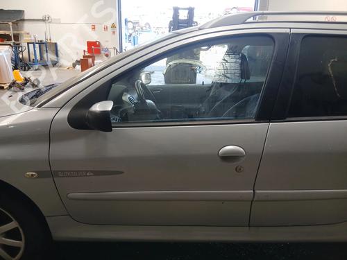 Used Left front door Left front door 37491889 37491889