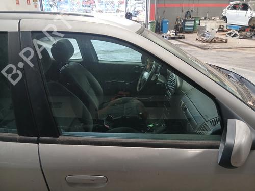 Used Front right door window Front right door window 37491950 37491950