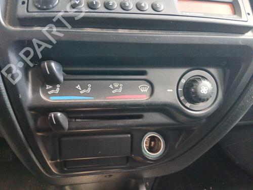 Used Climate control Climate control 37495428 37495428