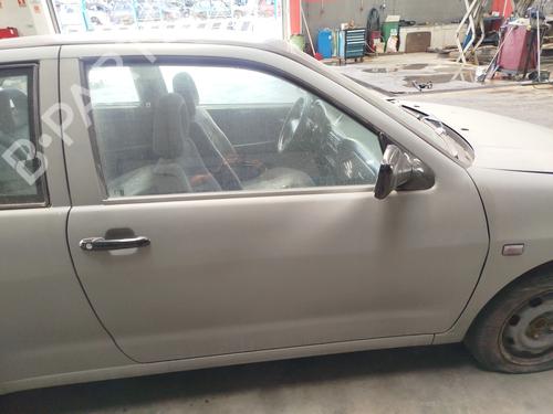 Used Right front door Right front door 38075125 38075125