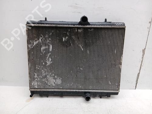 Used Water radiator Water radiator 37586519 37586519