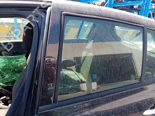 Used Rear left door window Rear left door window 38414071 38414071