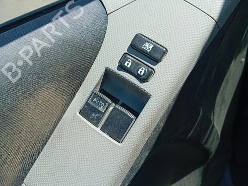 Used Left front window switch Left front window switch 38489933 38489933