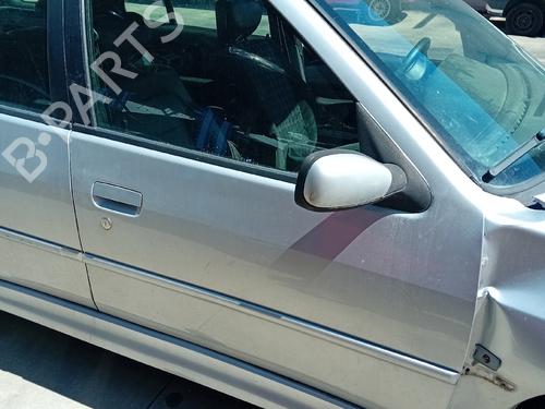 Used Right front door Right front door 38518227 38518227