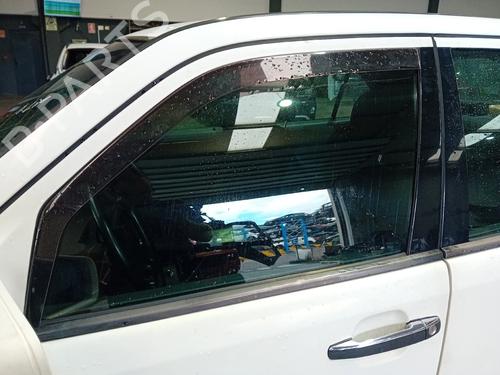 Used Front left door window Front left door window 38564647 38564647