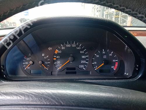 Used Instrument cluster Instrument cluster 38564680 38564680