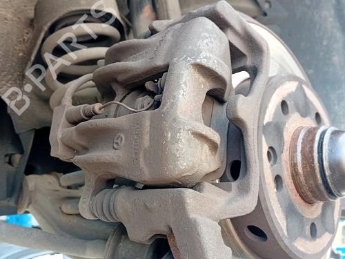 Used Left front brake caliper Left front brake caliper MERCEDES-BENZ C-CLASS (W202) C 220 D (202.121) (95 hp) 38566370 38566370