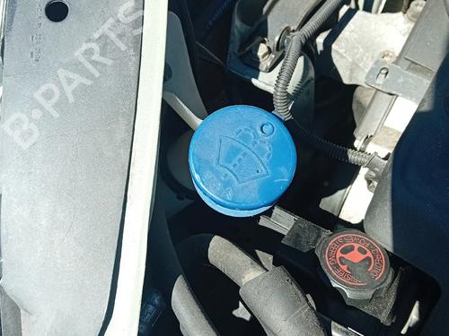 Used Windscreen washer tank Windscreen washer tank 39268875 39268875
