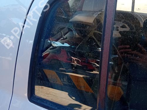 Used Rear right door window Rear right door window 39382415 39382415