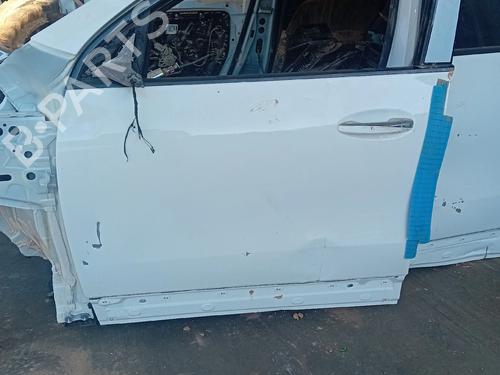 left-front-door-mercedes-benz-gla-h247-2020-30788611 main image