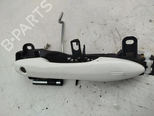 front-left-exterior-door-handle-toyota-yaris-_p21_-_pa1_-_ph1_-2020-29164568 main image