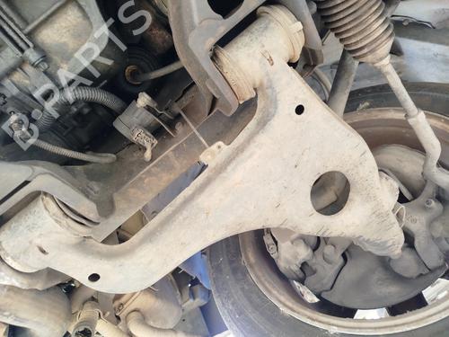 Bras de suspension avant droit Bras de suspension avant droit 39535791 39535791