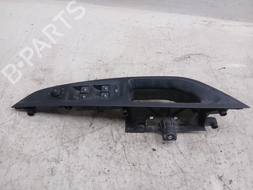 Used Left front window switch Left front window switch 39560767 39560767