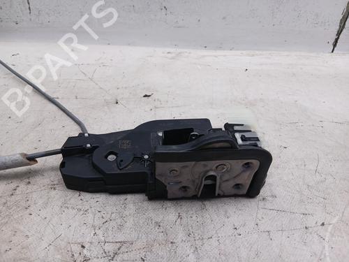 front-left-lock-mercedes-benz-gla-h247-2020-30788635 main image