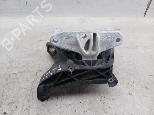 Used Engine mount Engine mount PEUGEOT 3008 II SUV (MC_, MR_, MJ_, M4_) 1.5 BlueHDi 130 (131 hp) 27595300 27595300