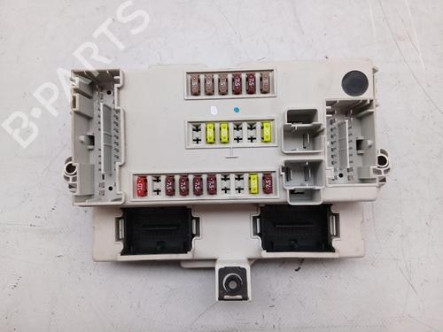 Used Fuse box Fuse box FIAT 500L (351_, 352_) 1.3 D Multijet (199.LYM11, 199.LYM1A) (95 hp) 39963510 39963510