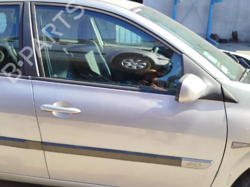 Porta frente direita Porta frente direita RENAULT MEGANE II Estate (KM0/1_) 1.5 dCi (KM0F, KM0T, KM2B) (82 hp) 40042226 40042226
