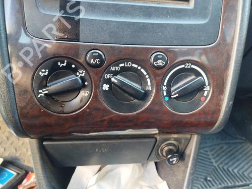 Used Switch Switch TOYOTA AVENSIS (_T22_) 2.0 D-4D (CDT220_, CDT220R) (110 hp) 40045488 40045488