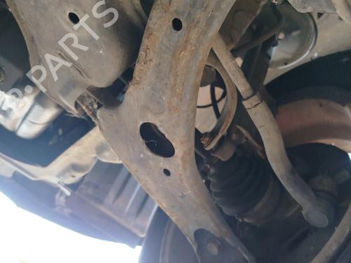 Used Right front suspension arm Right front suspension arm TOYOTA COROLLA Saloon (_E12_) 1.4 VVT-i (ZZE120_, ZZE120R) (97 hp) 40045570 40045570